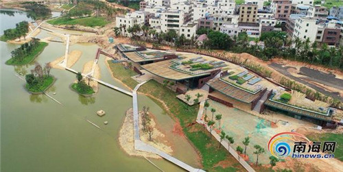 航拍?？诿郎岷峪P翔濕地公園生態(tài)科普館 
