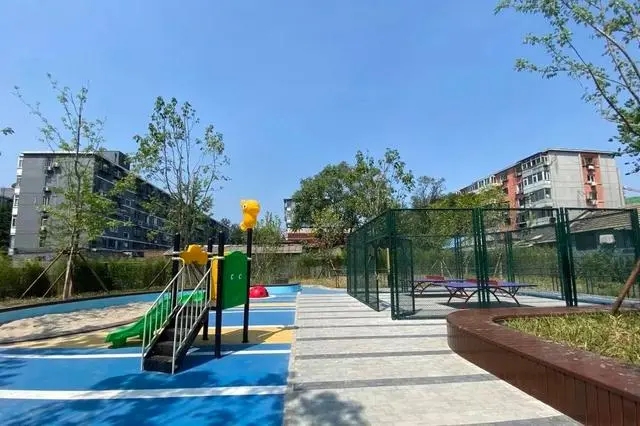 北京市西城區(qū)：“口袋公園”傳遞“微幸?！?></a>
</div>
<div   id=