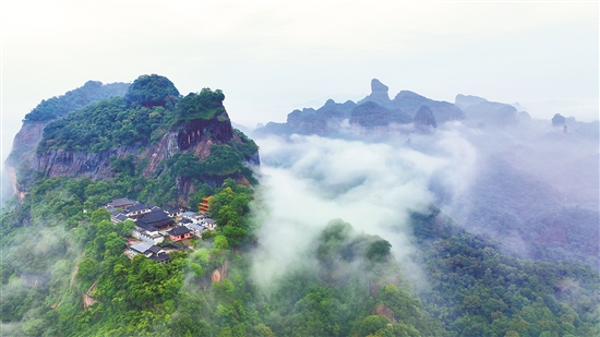 廣東丹霞山：建設“科學名山”，爭創(chuàng)國家公園
