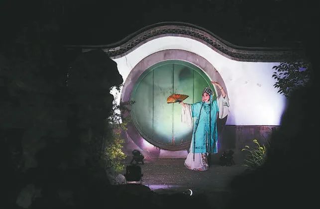京城公園上演“奇妙夜”！夜生活可以如此豐富